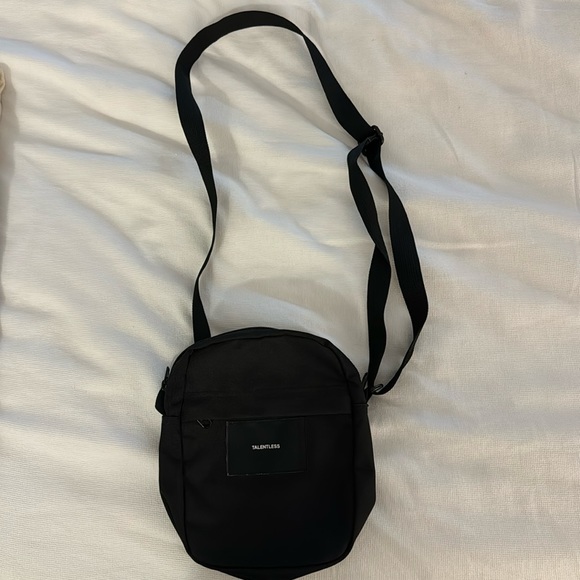 Talentless Shoulder Bag - Picture 8 of 11